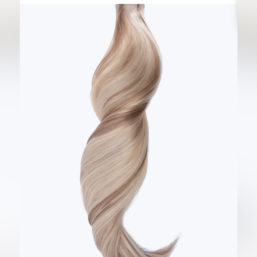Bellami Silk Seam 18” Rooted Honey Comb Hair Extensions